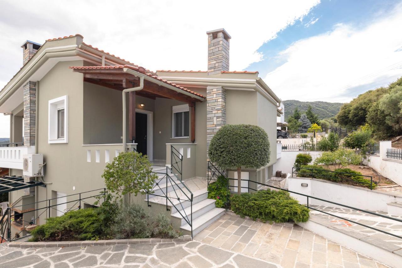 Cove Suites Apartment Nea Iraklitsa Bagian luar foto