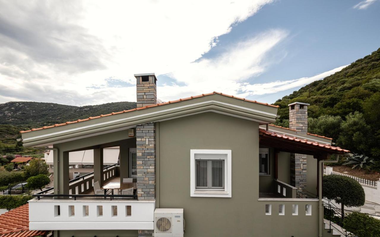 Cove Suites Apartment Nea Iraklitsa Bagian luar foto