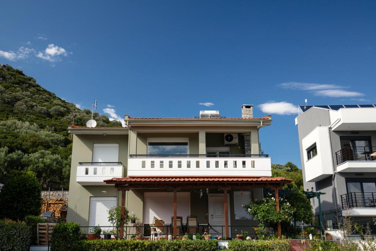 Cove Suites Apartment Nea Iraklitsa Bagian luar foto